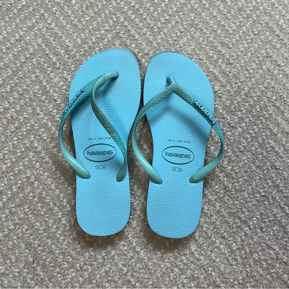 Havaianas Flip Flops - Picture 1 of 2